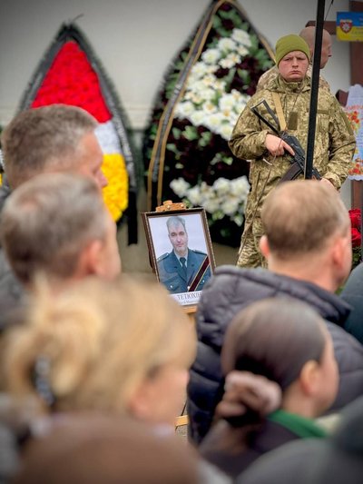 В Одесі прощалися з ексвіцемером, який загинув під час атаки 15 березня