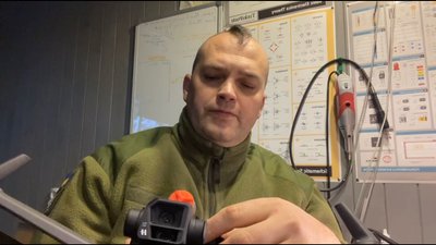 У Житомирі волонтери передали військовим ЗСУ системи для скидання боєприпасів з дронів У Житомирі волонтери передали військовим ЗСУ системи для скидання боєприпасів з дронів