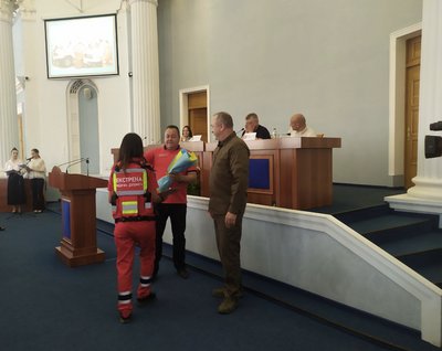 Нагородження черкаських працівників екстреної медичної допомоги Нагородження черкаських працівників екстреної медичної допомоги