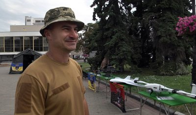 Виставка зброї 33 бригади у Луцьку Виставка зброї 33 бригади у Луцьку