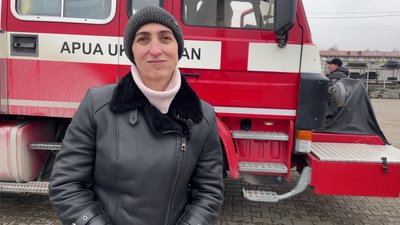 Два пікапи та пожежний автомобіль передали рівненські волонтери на схід