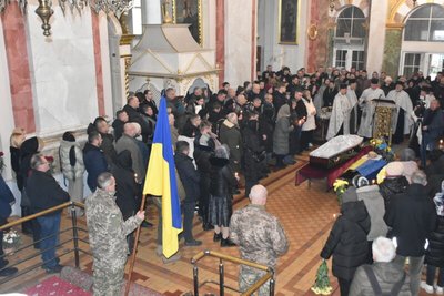У Луцьку попрощалися з 53-річним молодшим сержантом Юрієм Смикалом У Луцьку попрощалися з 53-річним молодшим сержантом Юрієм Смикалом