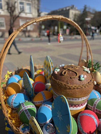 Виставка великодніх кошиків, просто неба, Тернопіль, квітень 2025 Виставка великодніх кошиків, просто неба, Тернопіль, квітень 2025
