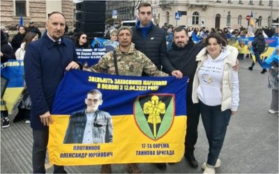 "По 16 годин на день стояли": історія захисника з Одещини, який вижив у російському полоні "По 16 годин на день стояли": історія захисника з Одещини, який вижив у російському полоні
