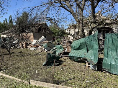 У Полтаві після падіння уламків БпЛА пошкоджені 20 будинків: один дім зруйнований повністю У Полтаві після падіння уламків БпЛА пошкоджені 20 будинків: один дім зруйнований повністю