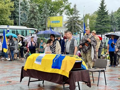 З військовим Анатолієм Мулярчуком попрощалися у Рівному З військовим Анатолієм Мулярчуком попрощалися у Рівному