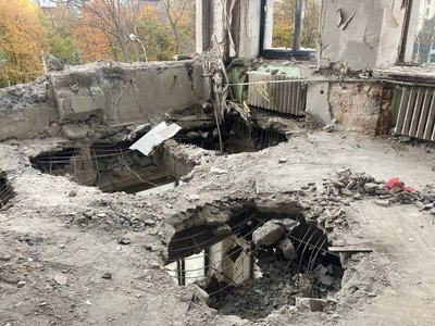 Держпром після обстрілу Держпром після обстрілу