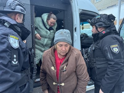 “Не думала, що буду тікати з рідного дому”: як триває евакуація з Краснопільської громади “Не думала, що буду тікати з рідного дому”: як триває евакуація з Краснопільської громади