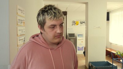 Як в Івано-Франківську оновлюють військово-облікові дані: репортаж із ЦНАПу Як в Івано-Франківську оновлюють військово-облікові дані: репортаж із ЦНАПу