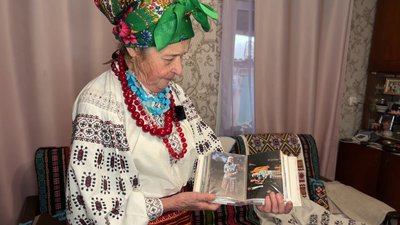 Родинні хустки, рушники та сорочки, яким понад півстоліття: історія Людмили Степаненко з Житомирщини Родинні хустки, рушники та сорочки, яким понад півстоліття: історія Людмили Степаненко з Житомирщини