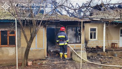 Через коротке замикання на Одещині загорівся будинок Через коротке замикання на Одещині загорівся будинок