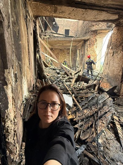 Свириденко показала наслідки російського обстрілу будівлі Кабміну всередині Свириденко показала наслідки російського обстрілу будівлі Кабміну всередині