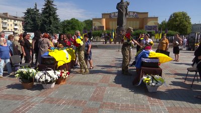 Загинули на Донеччині: із військовими Максимом Бонем та Михайлом Штейном попрощались у Рівному