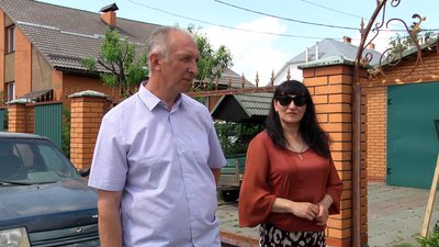 "Мої рідні загинули від бомбового удару, тепер я маю жити заради них" – Юлія Трикиша з Житомирщини "Мої рідні загинули від бомбового удару, тепер я маю жити заради них" – Юлія Трикиша з Житомирщини