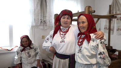 "Я його, моя мила, не можу забути ще й зараз" — 94-річна Надія Шваб про свого чоловіка "Я його, моя мила, не можу забути ще й зараз" — 94-річна Надія Шваб про свого чоловіка