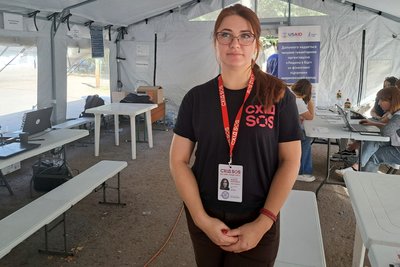 Транзитний центр для евакуйованих з Донецької області евакопотяг представниця "Схід SOS" Валерія Волошина Павлоград Дніпропетровська область 3 жовтня 2024 рік Транзитний центр для евакуйованих з Донецької області евакопотяг представниця "Схід SOS" Валерія Волошина Павлоград Дніпропетровська область 3 жовтня 2024 рік