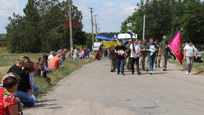 У двох громадах Кіровоградщини попрощалися із загиблими на війні земляками У двох громадах Кіровоградщини попрощалися із загиблими на війні земляками