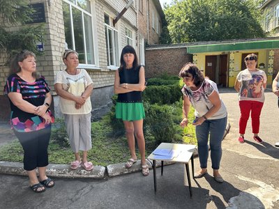 У Кременчуці деякі батьки та працівники проти закриття дитсадка № 34: у чому проблема У Кременчуці деякі батьки та працівники проти закриття дитсадка № 34: у чому проблема