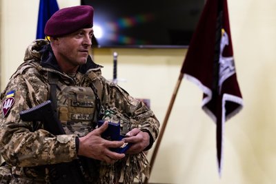 Трьом військовим із Сумщини вручили державні нагороди Трьом військовим із Сумщини вручили державні нагороди