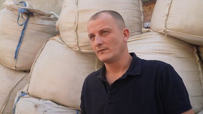 Антидронові сітки біля будинків і кав’ярень: чи підтримали ініціативу херсонці Антидронові сітки біля будинків і кав’ярень: чи підтримали ініціативу херсонці