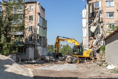 UHH RF Qara deñiz flotunıñ komandanı 2024 senesi Kıyivde çoq qatlı binanı ücüm etkeninden şübheli sayıla UHH RF Qara deñiz flotunıñ komandanı 2024 senesi Kıyivde çoq qatlı binanı ücüm etkeninden şübheli sayıla