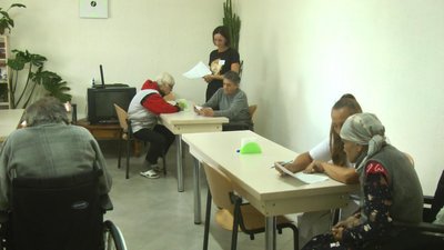 Забезпечують ліжкомісцем й побутовими послугами: як працює відділення кризової ситуації у Хмельницькому Забезпечують ліжкомісцем й побутовими послугами: як працює відділення кризової ситуації у Хмельницькому