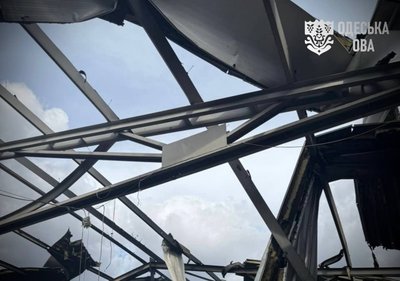 На Одещині після атак реактивними БпЛА горіли складські приміщення, є загиблий На Одещині після атак реактивними БпЛА горіли складські приміщення, є загиблий