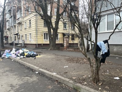 Сміття на вулиці в Полтаві Сміття на вулиці в Полтаві