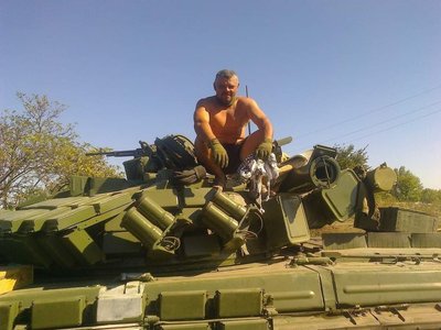"Я втратив понад 100 побратимів. Зберігаю спогад про кожного". Військовий з Чернівців Паращук про 10 років на фронті "Я втратив понад 100 побратимів. Зберігаю спогад про кожного". Військовий з Чернівців Паращук про 10 років на фронті