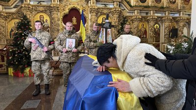 У Полтаві попрощалися із полеглим старшим солдатом Дмитром Ханіним