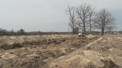 Завершили пошукові роботи жертв Волинської трагедії у селі Угли на Рівненщині. Які результати