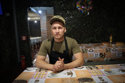 «Готуємо з душею»: як працює польова кухня морської піхоти на Херсонщині «Готуємо з душею»: як працює польова кухня морської піхоти на Херсонщині
