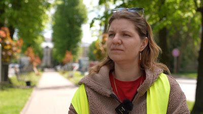 У Хмельницькому комунальники обстежують дерева, аби виявити аварійні чи пошкоджені У Хмельницькому комунальники обстежують дерева, аби виявити аварійні чи пошкоджені