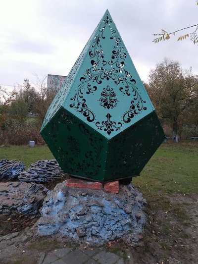 У Татарбунарах на Одещині пам'ятник Пушкіну сховали за металевою конструкцією У Татарбунарах на Одещині пам'ятник Пушкіну сховали за металевою конструкцією