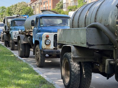 У Полтаві завершили страйк асенізаторів: яких домовленостей досягли з ОВА та Полтававодоканалом У Полтаві завершили страйк асенізаторів: яких домовленостей досягли з ОВА та Полтававодоканалом