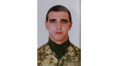 Поліг на Курщині: громада Черкащини поховала військовослужбовця Поліг на Курщині: громада Черкащини поховала військовослужбовця