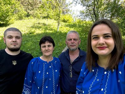 Сім'я Андрія Савчука, сімейне фото Сім'я Андрія Савчука, сімейне фото