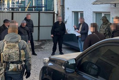 Посадовицям Львівської міськради повідомили про підозру через схему бронювання чоловіків Посадовицям Львівської міськради повідомили про підозру через схему бронювання чоловіків