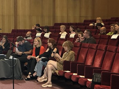 "Це не просто території — це люди,": у Києві показали фільм "Люди кольору свободи" "Це не просто території — це люди,": у Києві показали фільм "Люди кольору свободи"