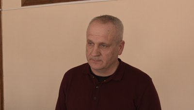 Смерть сестер у Карлівці: обвинуваченого експравоохоронця, який збив дівчат, триматимуть під вартою Смерть сестер у Карлівці: обвинуваченого експравоохоронця, який збив дівчат, триматимуть під вартою