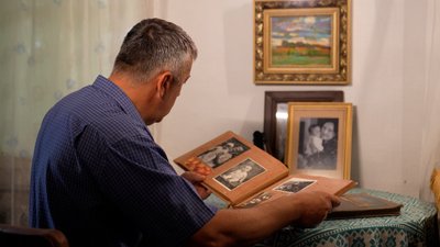 Суспільне Черкаси покаже стрічку про сільського фотографа Івана Литвина Суспільне Черкаси покаже стрічку про сільського фотографа Івана Литвина