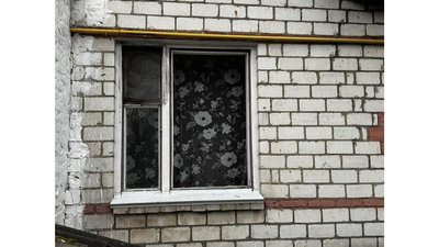 Армія РФ атакувала цивільну інфраструктуру у Новгороді-Сіверському на прикордонні Чернігівщини Армія РФ атакувала цивільну інфраструктуру у Новгороді-Сіверському на прикордонні Чернігівщини