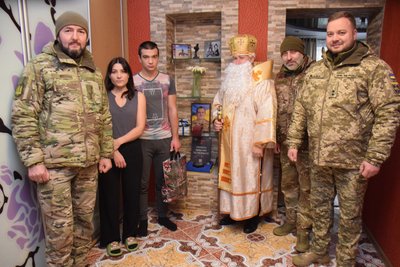 "Хочеться, щоб у них залишилася добра згадка": дітям загиблих військовослужбовців з Тернопільщини вручили подарунки "Хочеться, щоб у них залишилася добра згадка": дітям загиблих військовослужбовців з Тернопільщини вручили подарунки