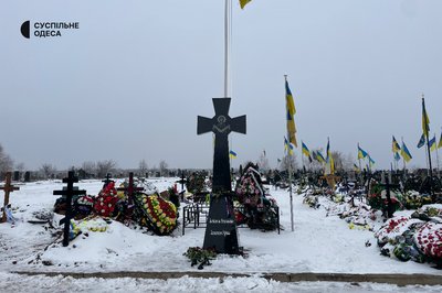 В Одесі загиблих на фронті хоронять на військовому секторі кладовища В Одесі загиблих на фронті хоронять на військовому секторі кладовища