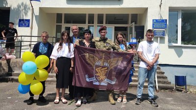 Захисник з Вишевицької громади на Житомирщині Артем Тищенко повернувся додому після трьох років полону Захисник з Вишевицької громади на Житомирщині Артем Тищенко повернувся додому після трьох років полону