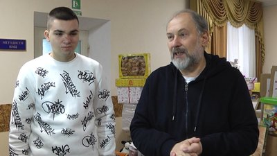 Акція "Різдвяний гостинчик" – житомиряни зібрали різдвяні гостинці для дітей Харківщини Акція "Різдвяний гостинчик" – житомиряни зібрали різдвяні гостинці для дітей Харківщини