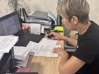 “Розповідають про свої проблеми”: як в Андріяшівській громаді допомагають переселенцям та ветеранам “Розповідають про свої проблеми”: як в Андріяшівській громаді допомагають переселенцям та ветеранам