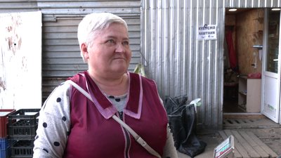 «Хотілось би, щоб вони дорожчі були»: у Рівному розпочали збір каштанів