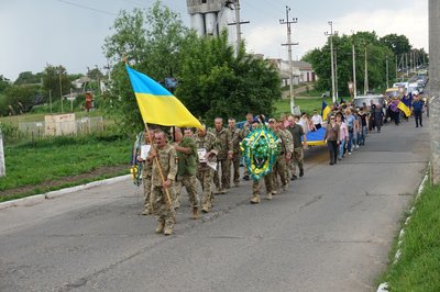 На Одещині попрощалися із військовим, який загинув через серцево-судинну недостатність На Одещині попрощалися із військовим, який загинув через серцево-судинну недостатність
