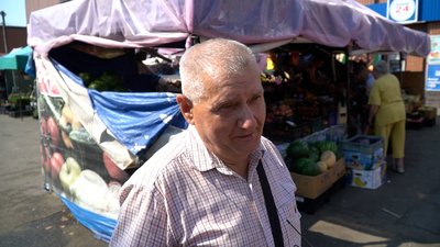 Як торгують на ринках Чернігова у спеку, чи безпечно там купувати продукти Як торгують на ринках Чернігова у спеку, чи безпечно там купувати продукти